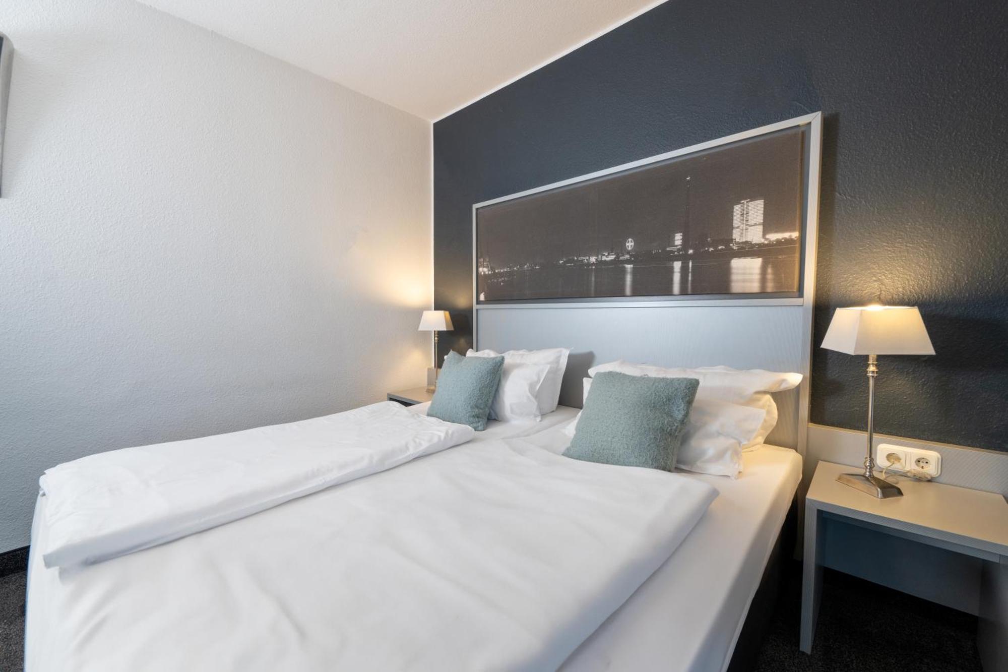 Hotel Medo Koeln Dış mekan fotoğraf