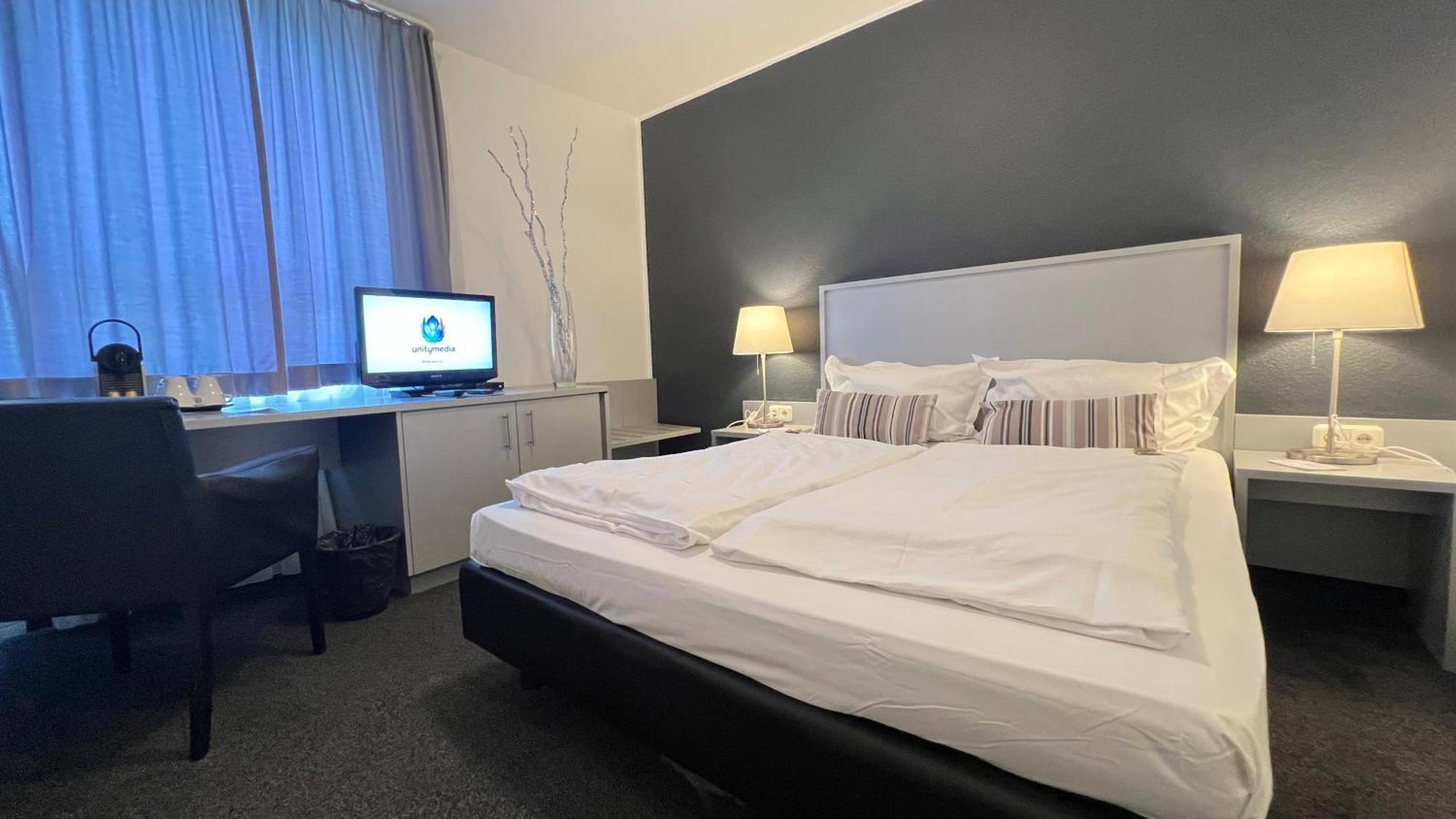 Hotel Medo Koeln Dış mekan fotoğraf